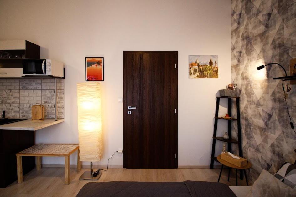 Cosy Studio, 15Min To Old Centre, Self-Check In, Free Wifi, Welcome Drink! Prag Exterior foto