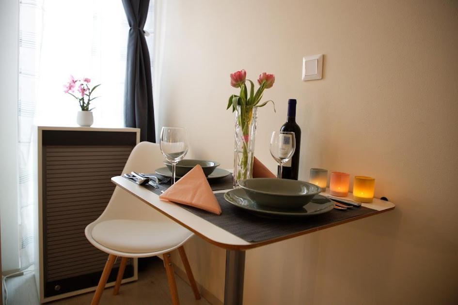 Cosy Studio, 15Min To Old Centre, Self-Check In, Free Wifi, Welcome Drink! Prag Exterior foto